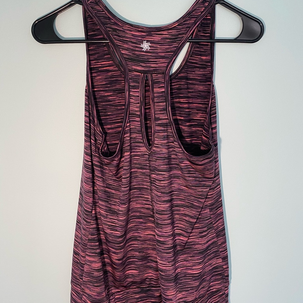 workout tank top